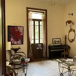 Lovely Apartment In Historic Garden City