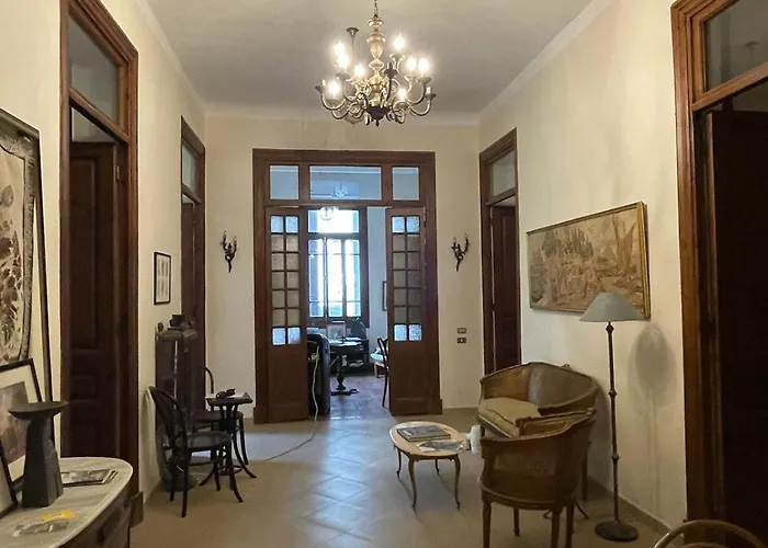 Lovely Apartment In Historic Garden City