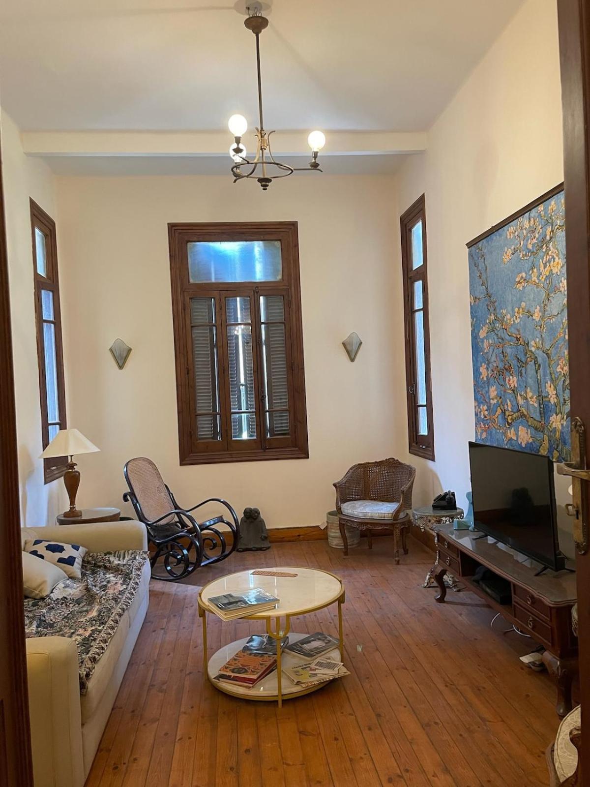 Apartment Lovely In Historic Garden